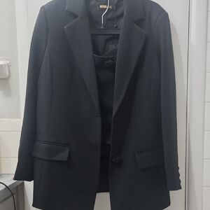 Fashion Nova Black Shorts And Suit Jacket Set.